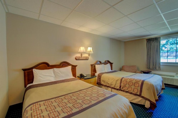 Village Inn Annapolis MD image 14