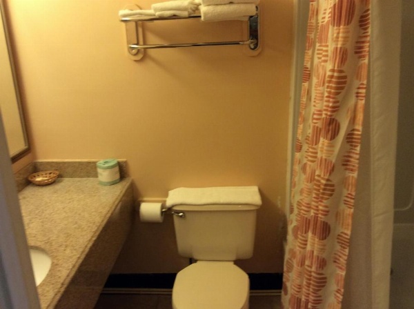 Village Inn Annapolis MD image 9